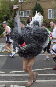 runner-at-london-marathon-2015-dressed-as-an-ostrich